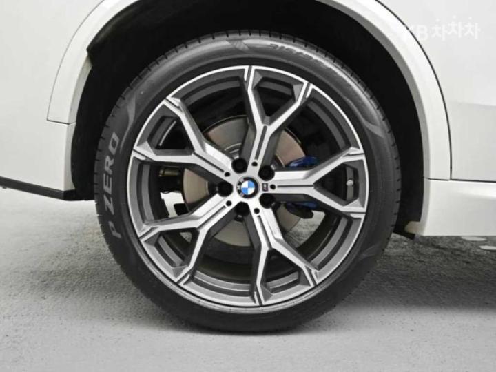 BMW X5 G05 xDrive 40i M Sport 6