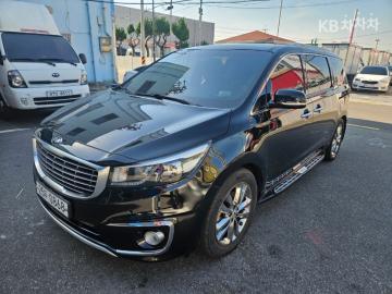 Kia Carnival Gasoline 7-seater Limousine President — foto 1