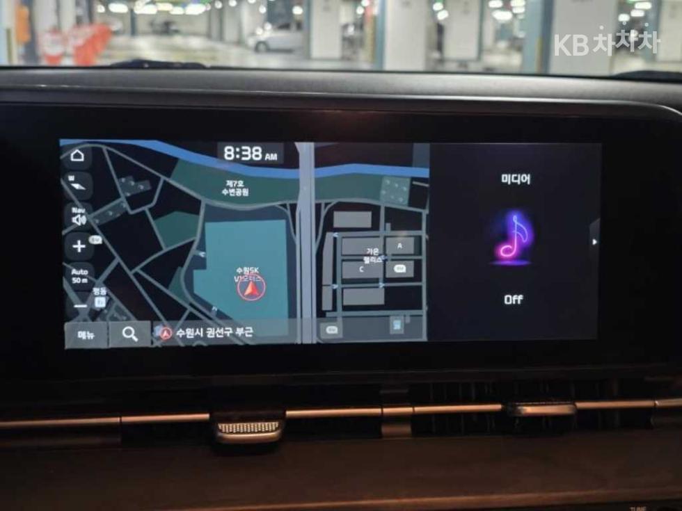2023 - kia carnival