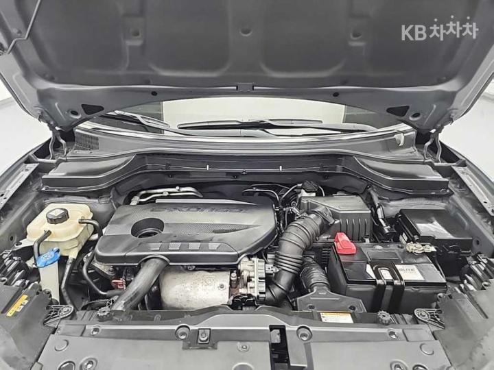 KG Mobility (Ssangyong) Tivoli Air 2WD RX 7