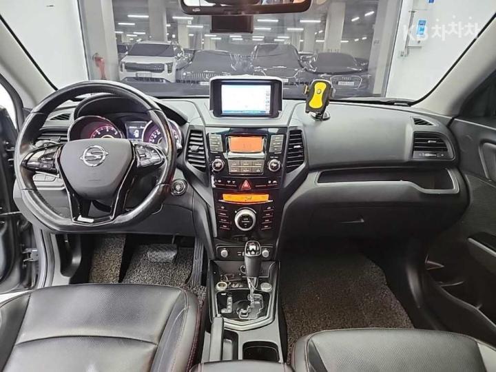 KG Mobility (Ssangyong) Tivoli Air 2WD RX 9