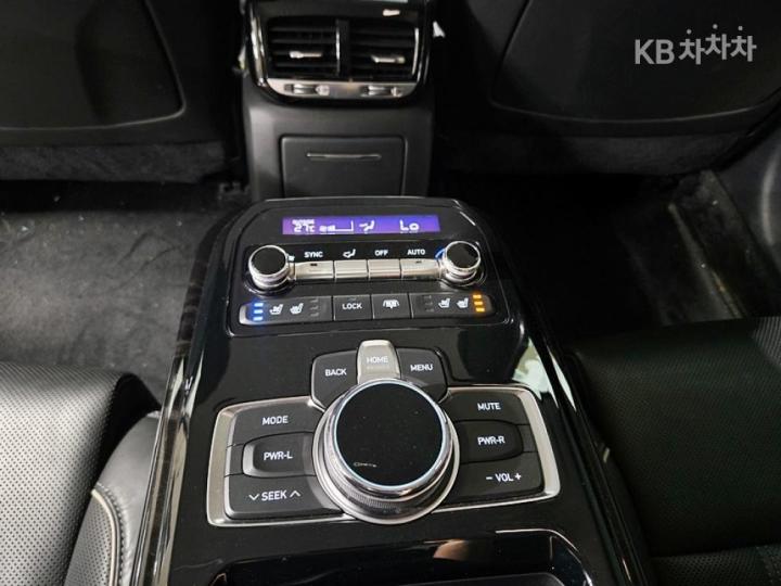Genesis EQ900 3.8 GDI AWD Prestige 9