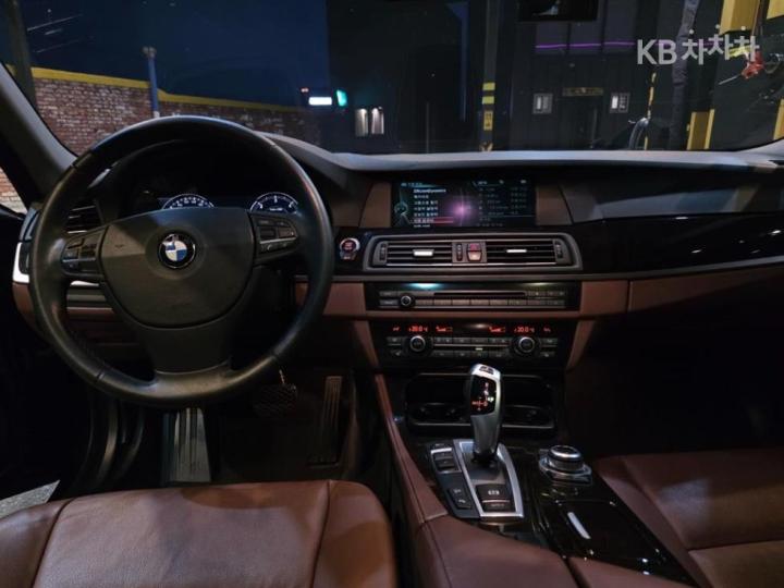 BMW 5 Series New 525d xDrive F10 2010-2010 8