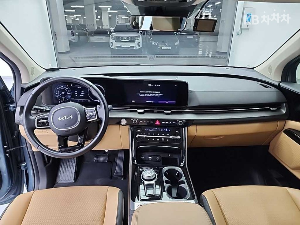 Kia Carnival — miniaturë 7