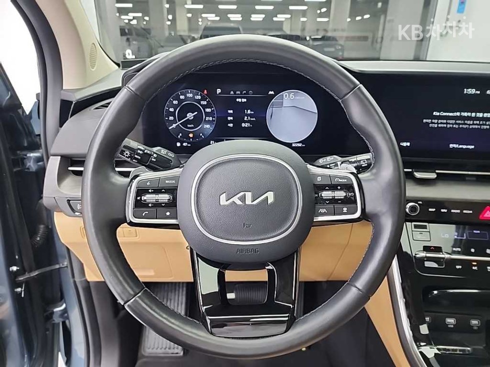 Kia Carnival — miniaturë 9