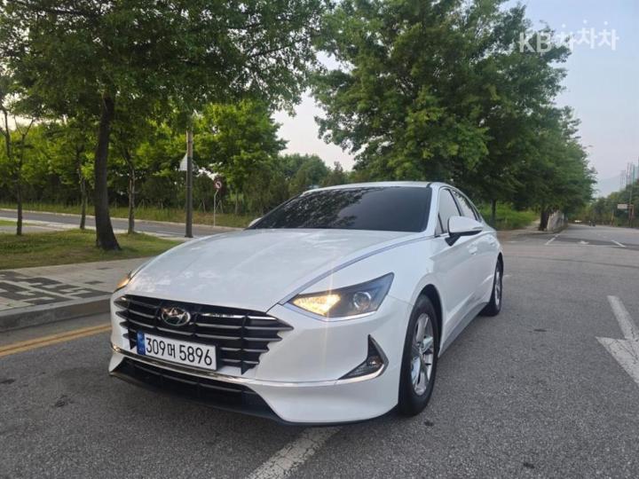 Hyundai Sonata DN8 2.0 LPG Style