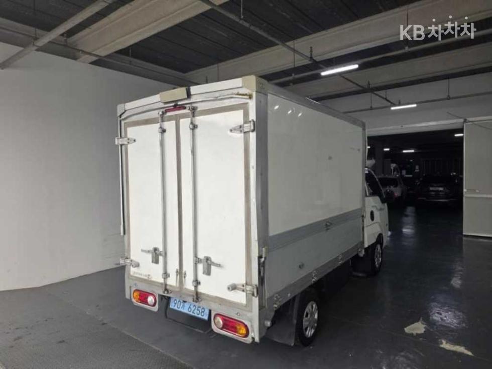 2022 - kia bongo iii
