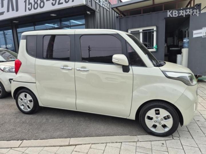 Kia Ray 1.0 Gasoline Luxury 5