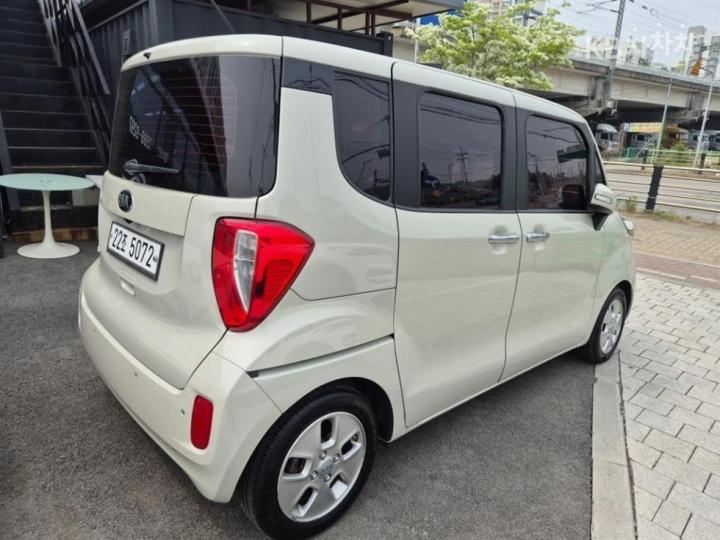 Kia Ray 1.0 Gasoline Luxury 6