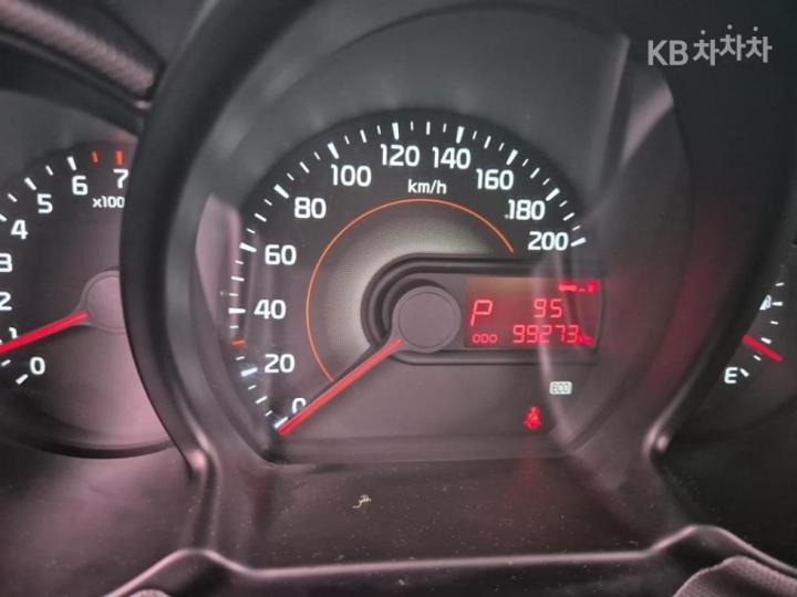 Kia Ray 1.0 Gasoline Luxury 9