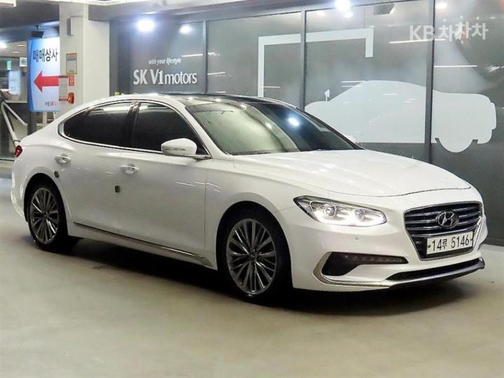 Hyundai Grandeur IG 3.0 Exclusive Base Type