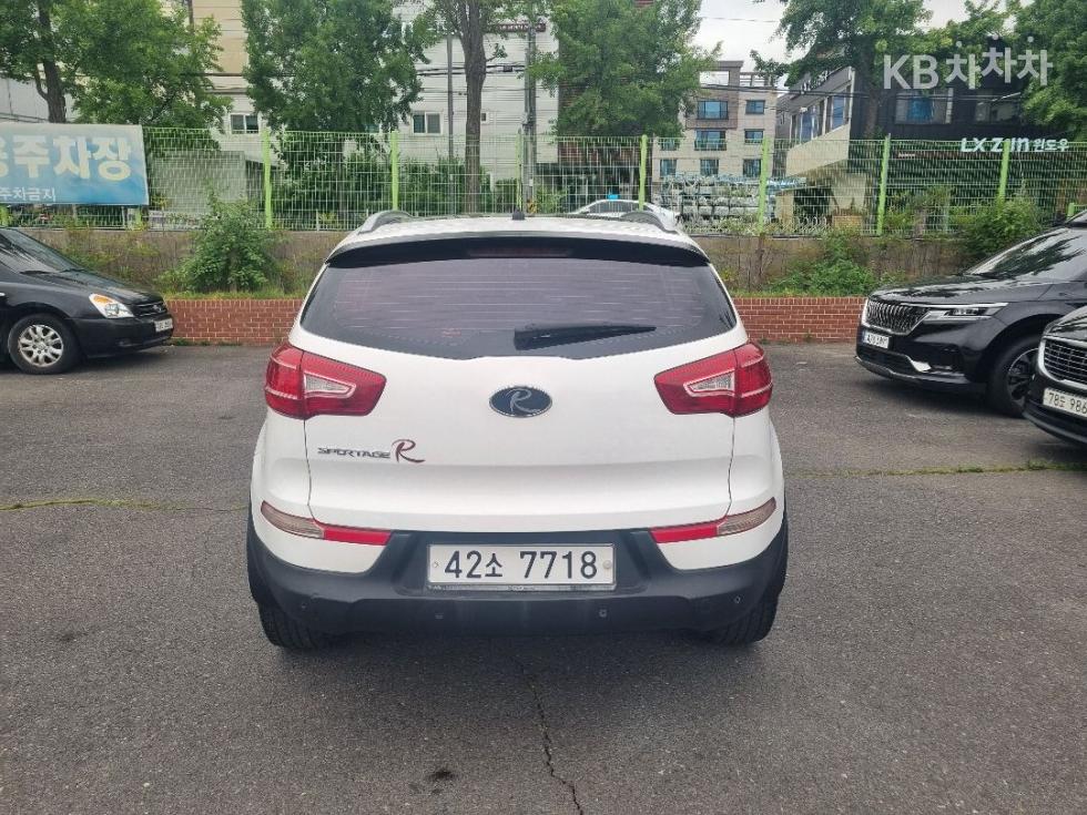2012 - kia sportage