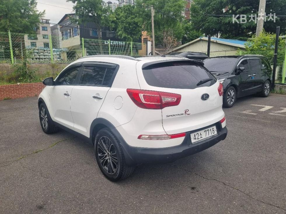 2012 - kia sportage