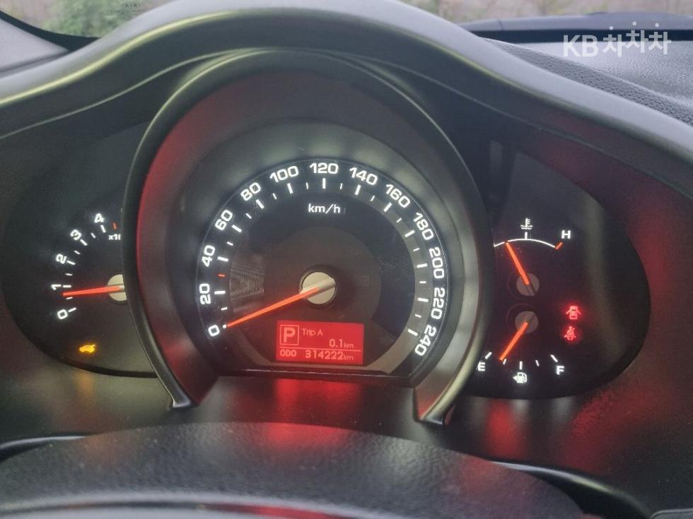 2012 - kia sportage