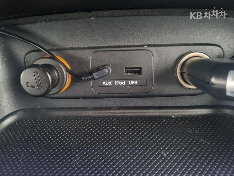 2012 - kia sportage