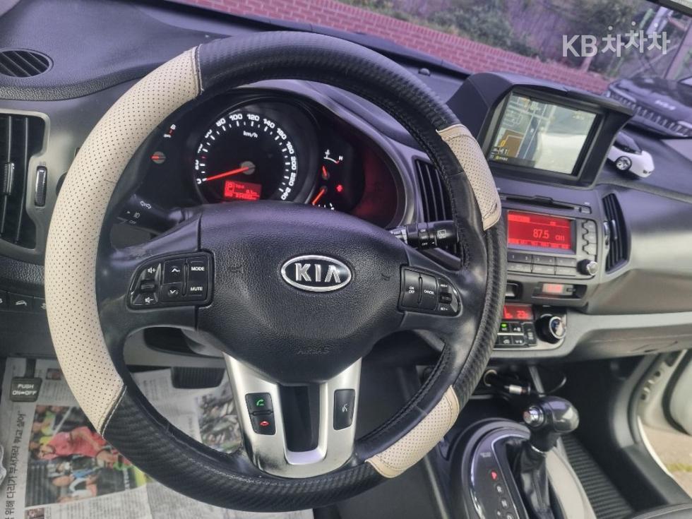 2012 - kia sportage