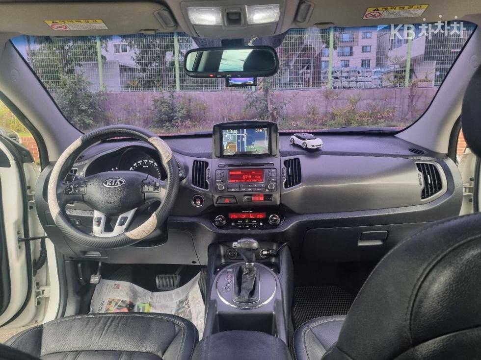 2012 - kia sportage