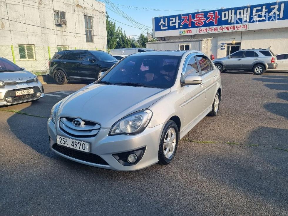 2011 - hyundai verna