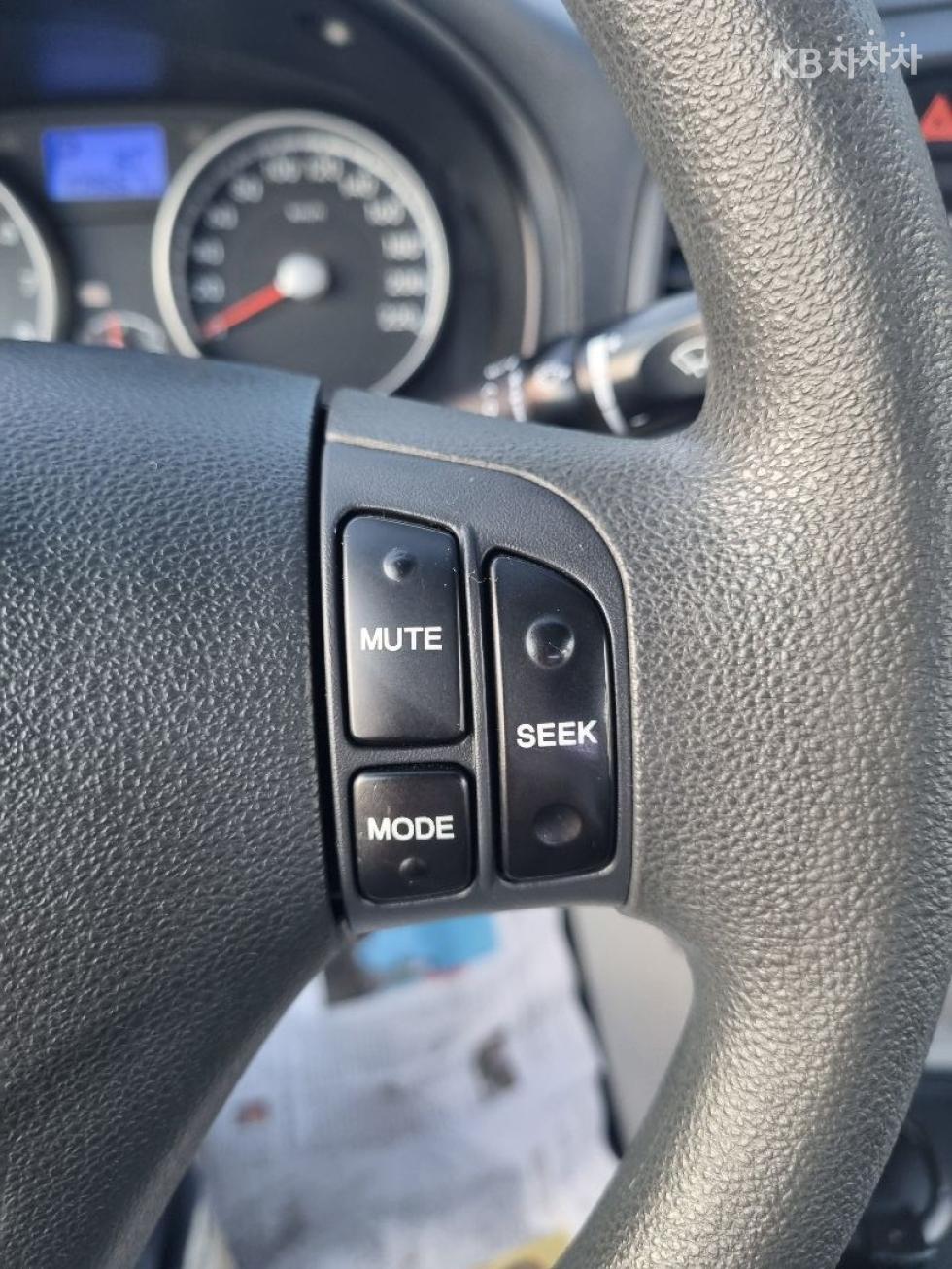 2011 - hyundai verna