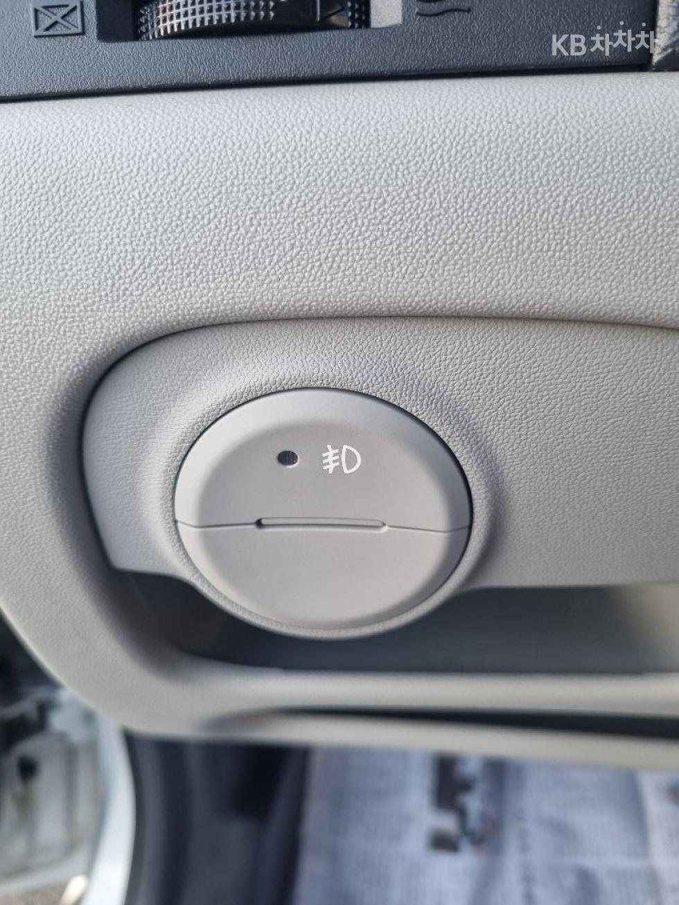 2011 - hyundai verna