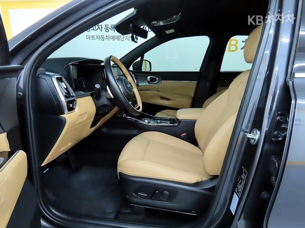 2023 - kia sorento