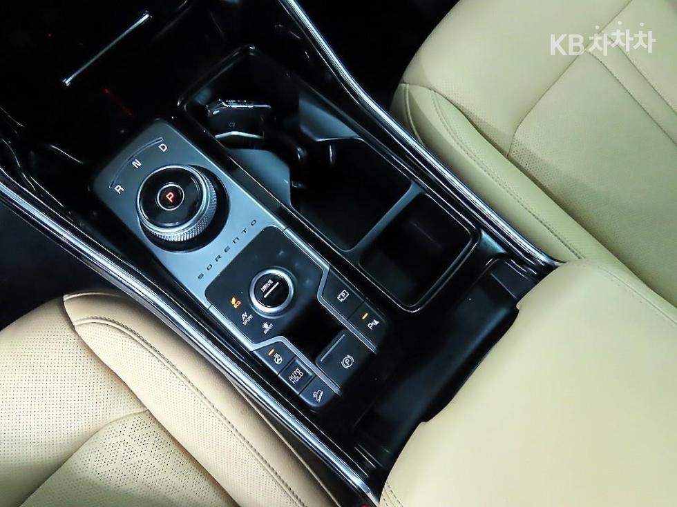 2023 - kia sorento