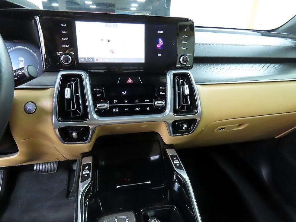 2023 - kia sorento