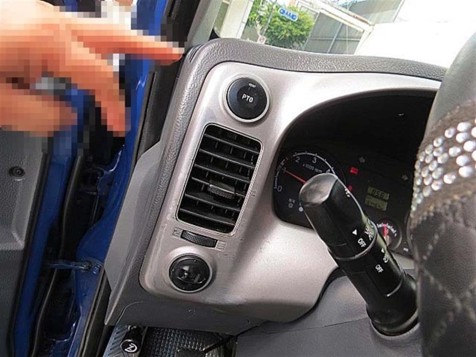 2013 - kia bongo iii
