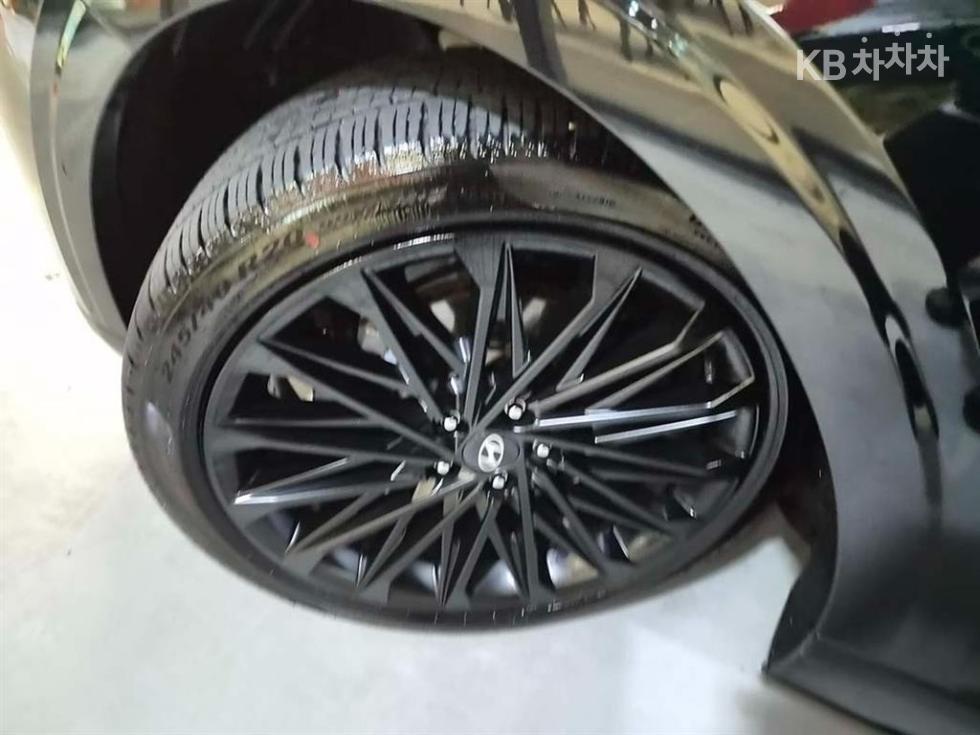 2024 Hyundai Used Car photo