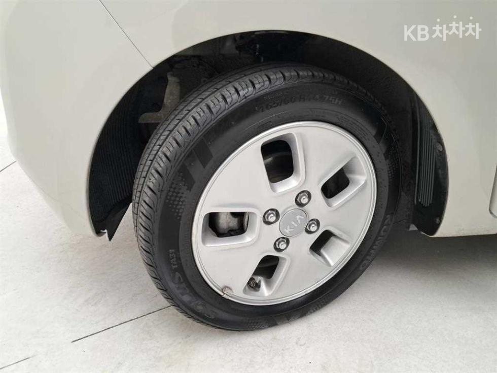 2017 - kia ray