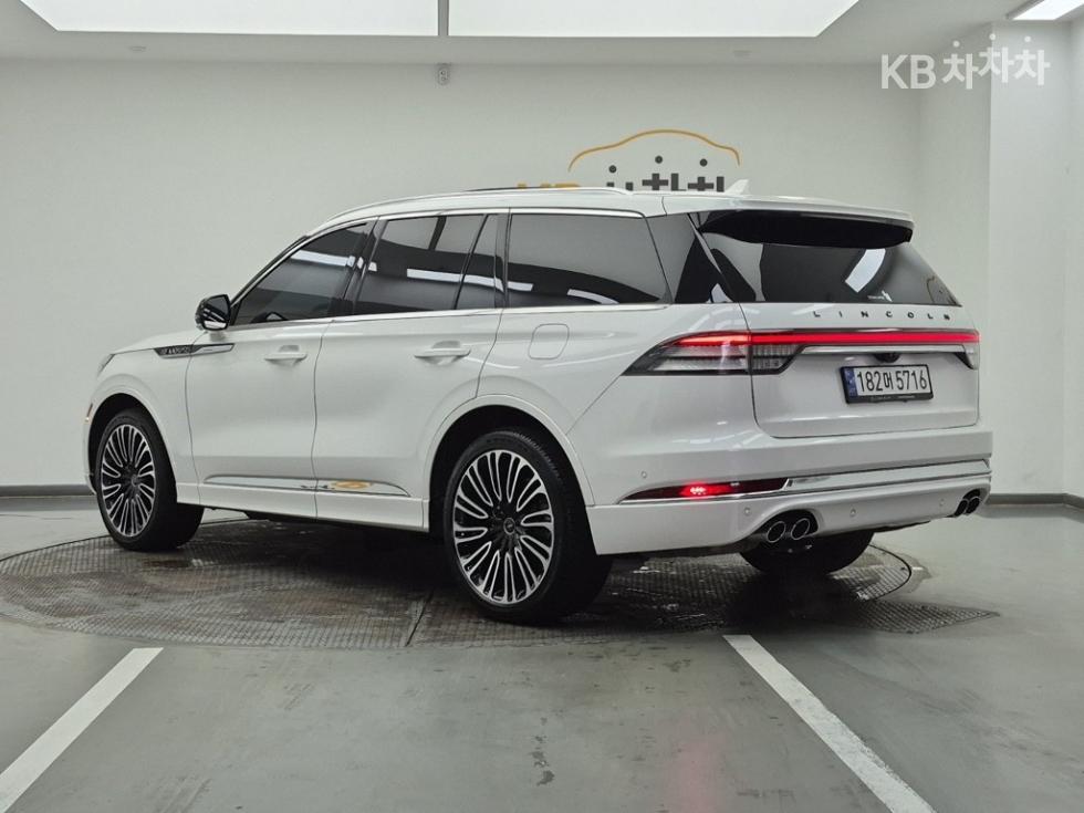 2023 Lincoln 2(U611) photo