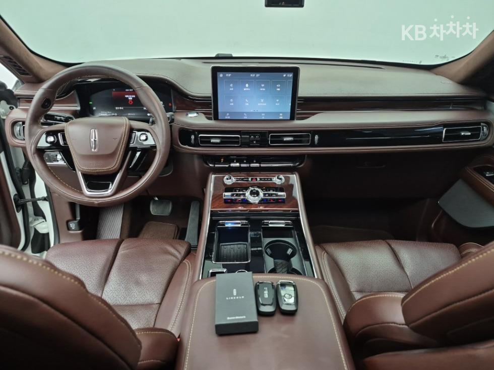 2023 Lincoln 2(U611) photo