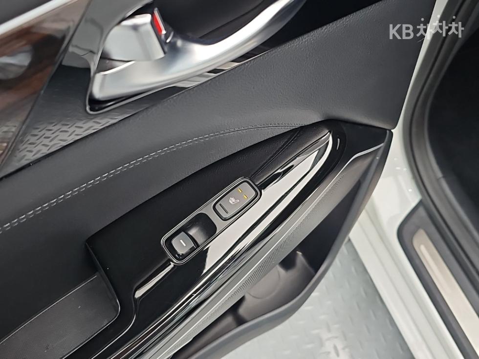 2018 - kia k7