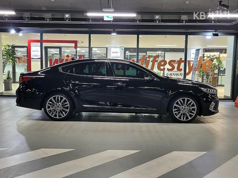 2020 - kia k7