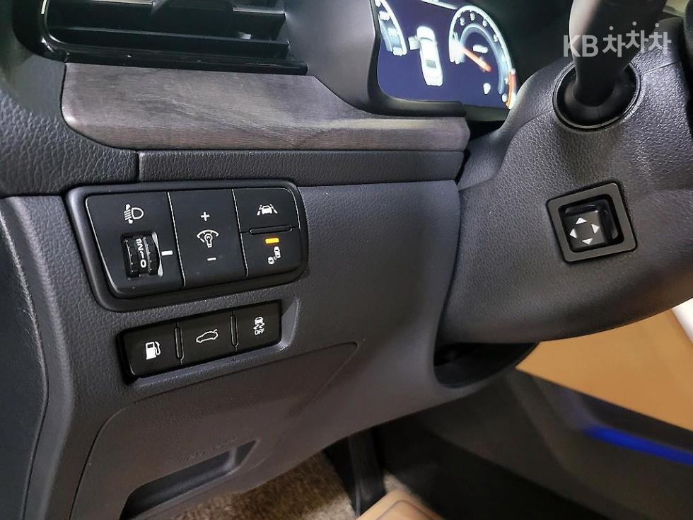 2020 - kia k7