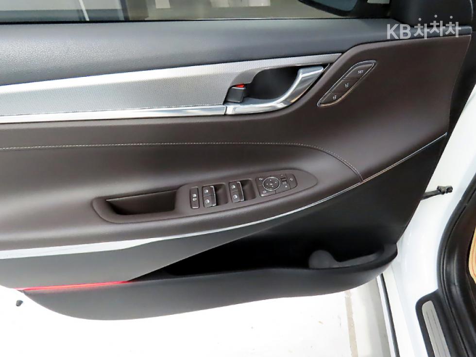 Hyundai Grandeur — miniaturë 12