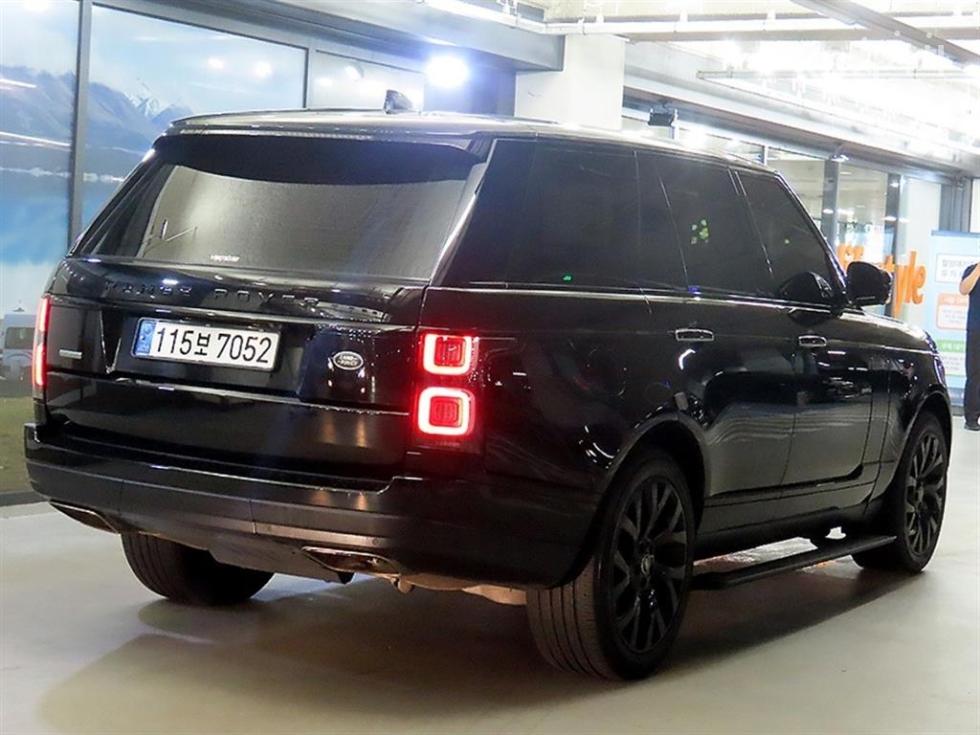 2018 Land Rover Used Car photo
