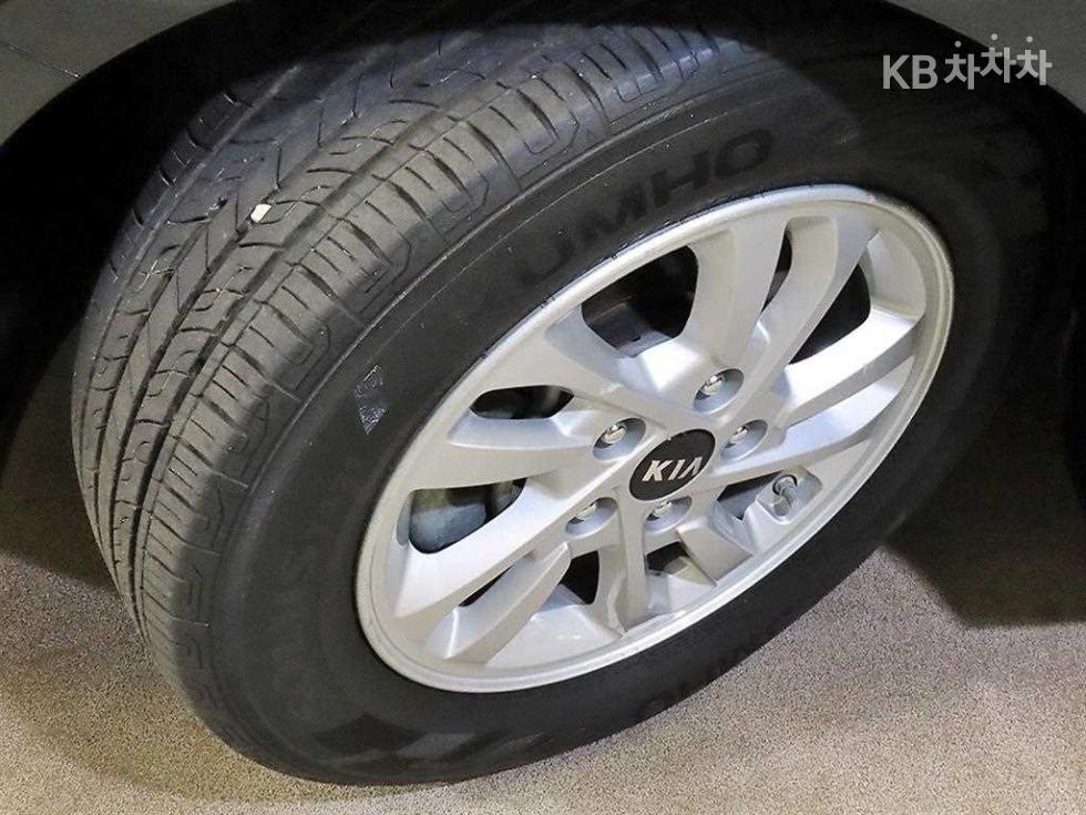 2019 - kia k3