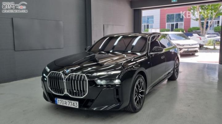 BMW 7er 740d xDrive — foto 1