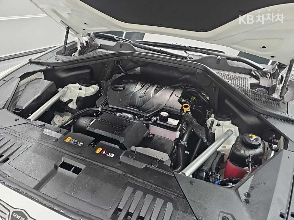 2024 Genesis GV80 photo