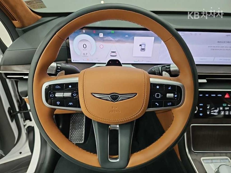 2024 Genesis GV80 photo
