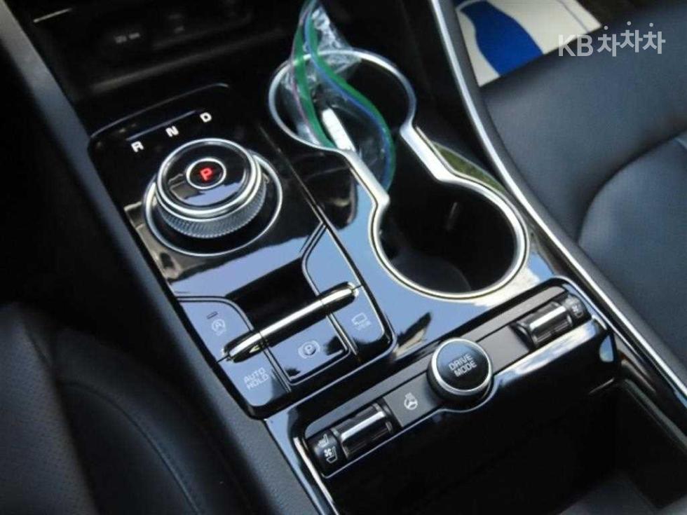 2021 - kia k5