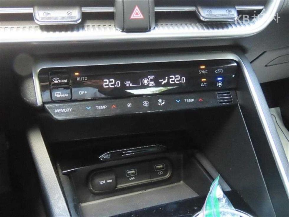 2021 - kia k5