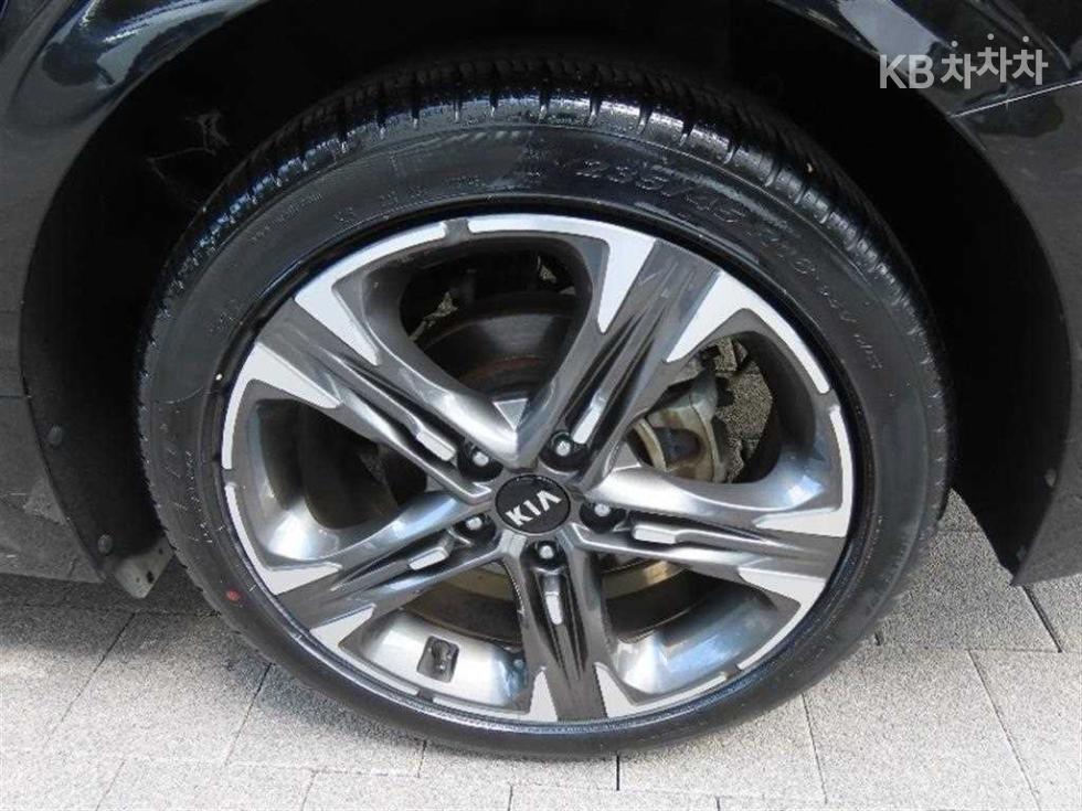 2021 - kia k5