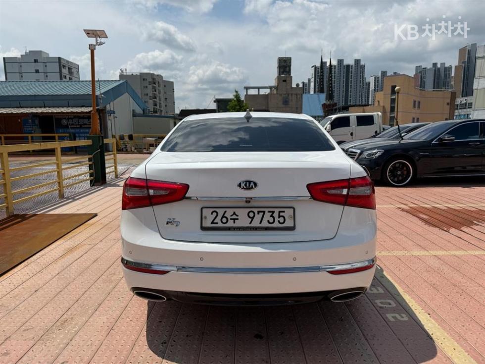 2014 - kia k7