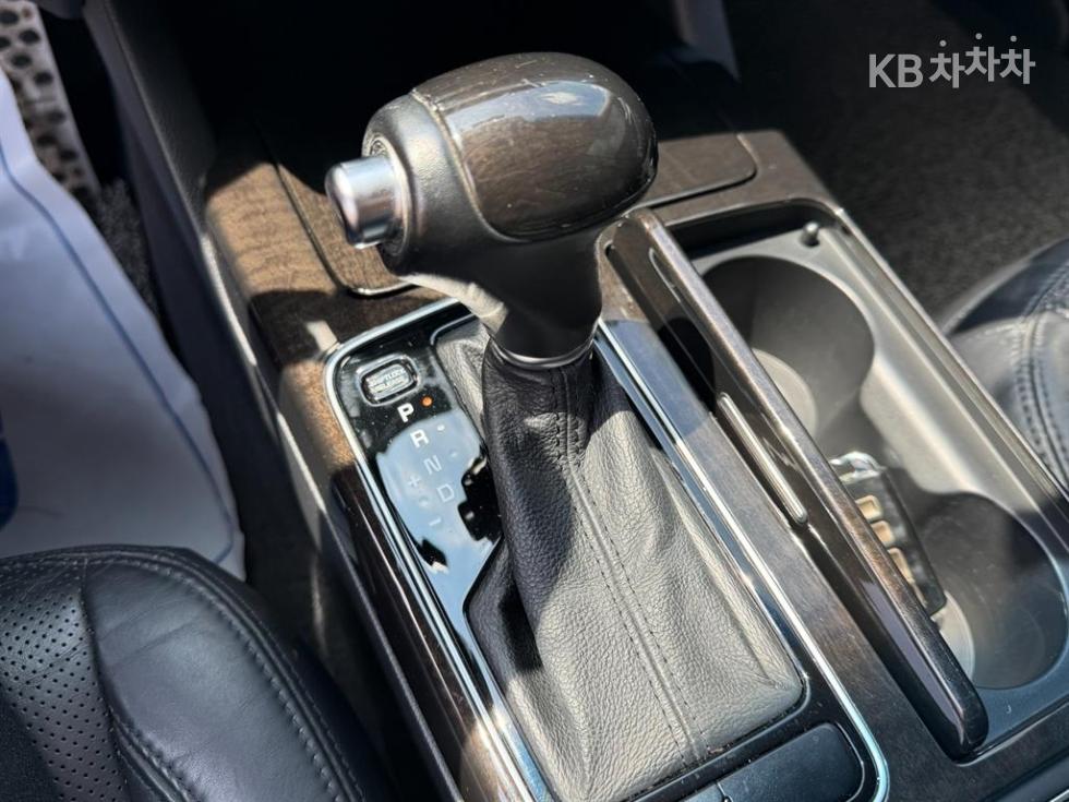 2014 - kia k7