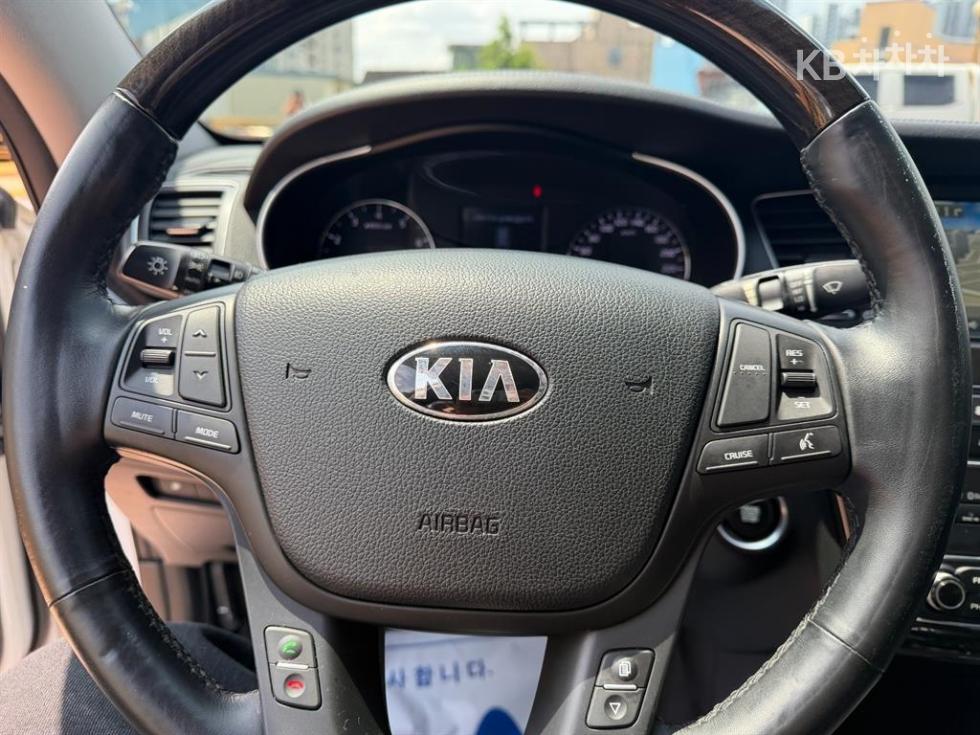 2014 - kia k7