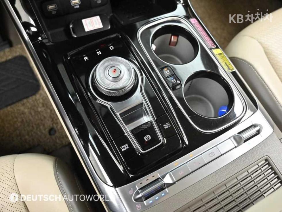 2021 - kia carnival