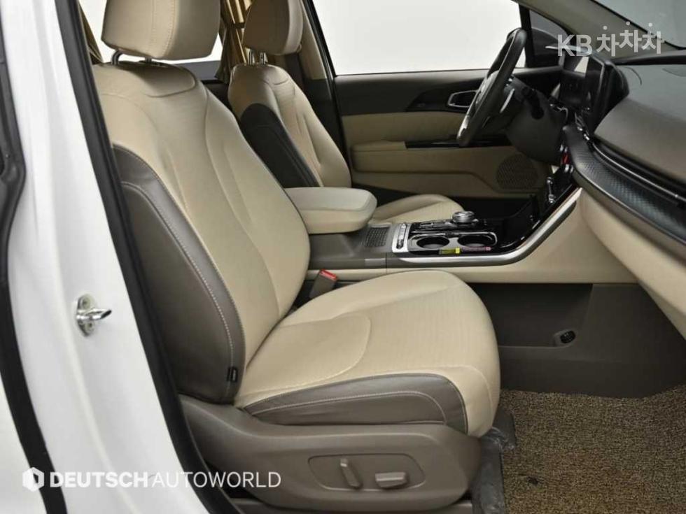2021 - kia carnival