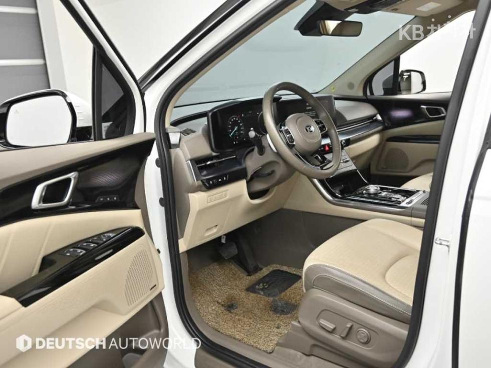 2021 - kia carnival